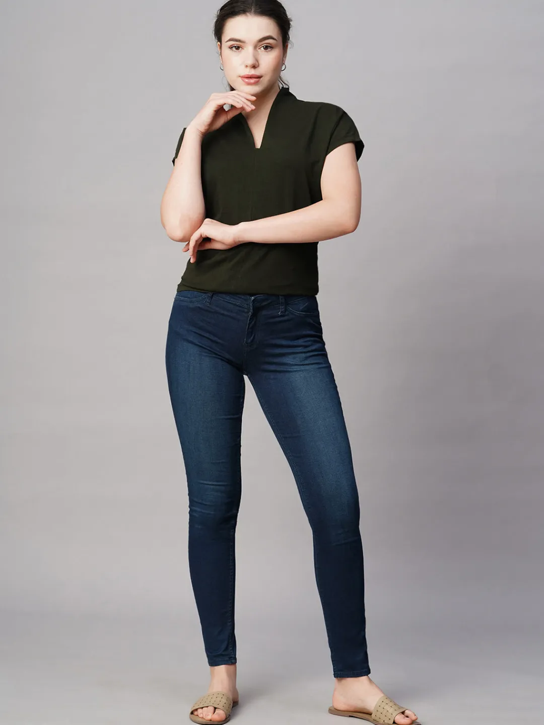 Women Cottonworld V-Neck^Women's Cotton Elastane Slim Fit Tshirt
